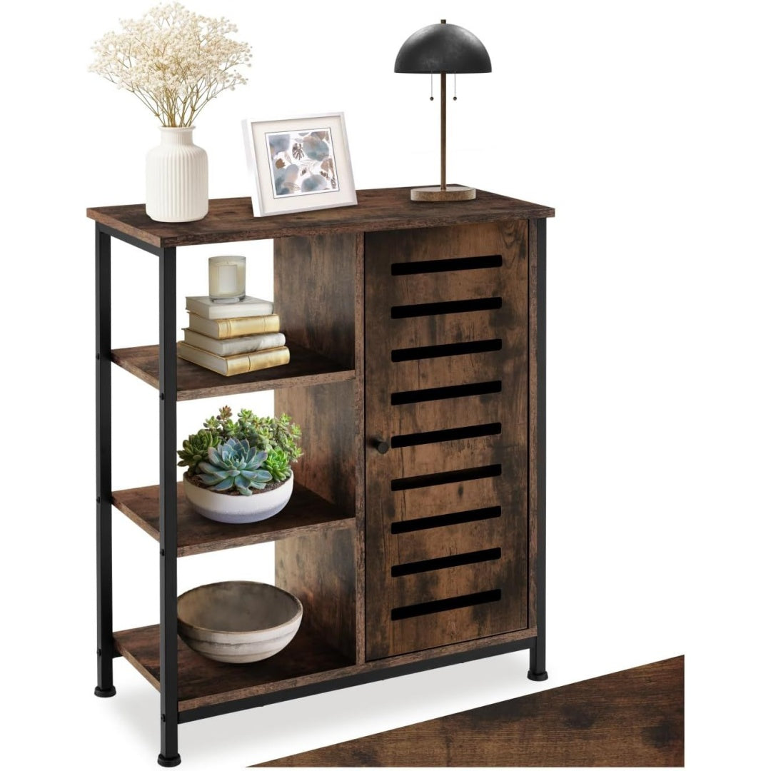 Une touche de caractere, buffet avec portes, aux accents metalliques dans un ton bois naturel et vert, refere
