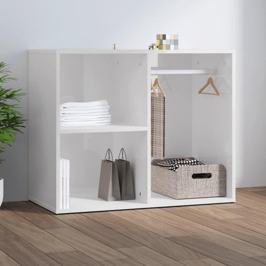 Une touche de caractere, armoire a l'aspect bois dans un ton blanc et bois naturel, reference TM0354509