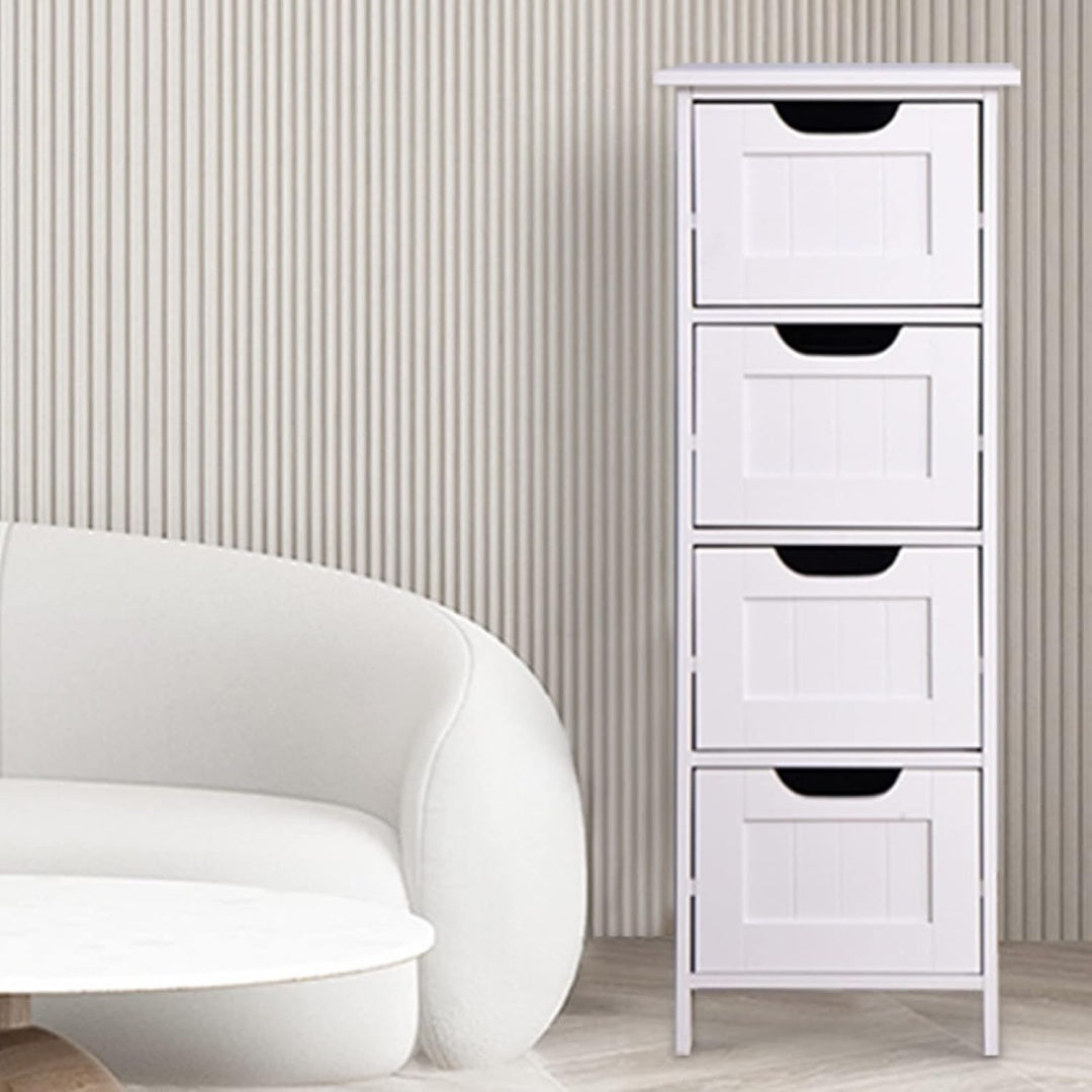 Une silhouette equilibree pour ce commode avec tiroirs, aux lignes contemporaines, teinte blanc, reference AW