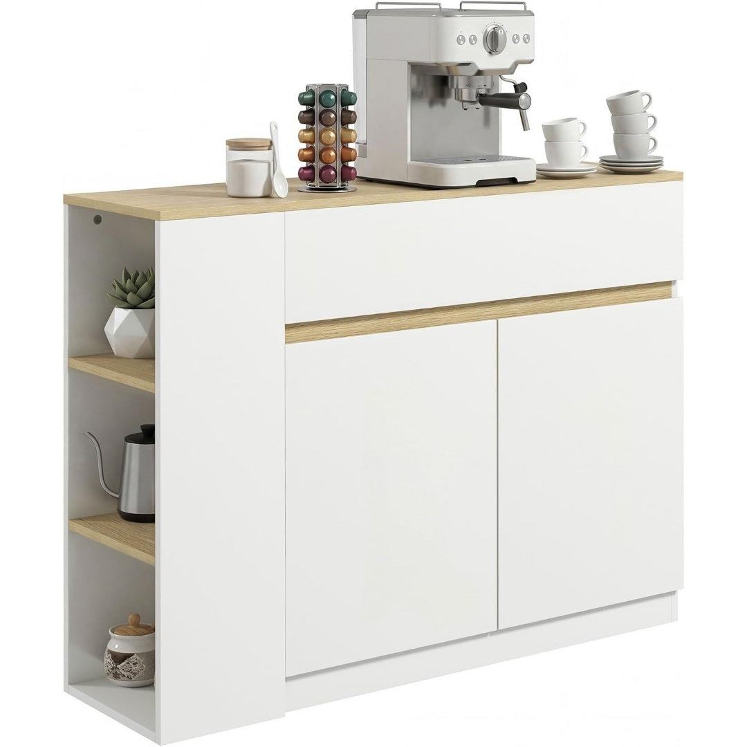 Une silhouette equilibree pour ce buffet avec tiroirs, avec portes, teinte blanc et naturel, reference LE7694